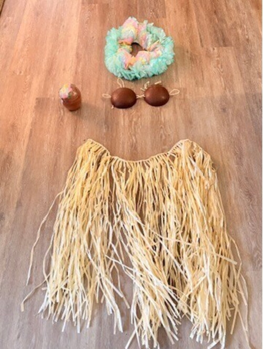 Deluxe Adult Coral Luau Costume: Parties, O-week, welcome week, halloween